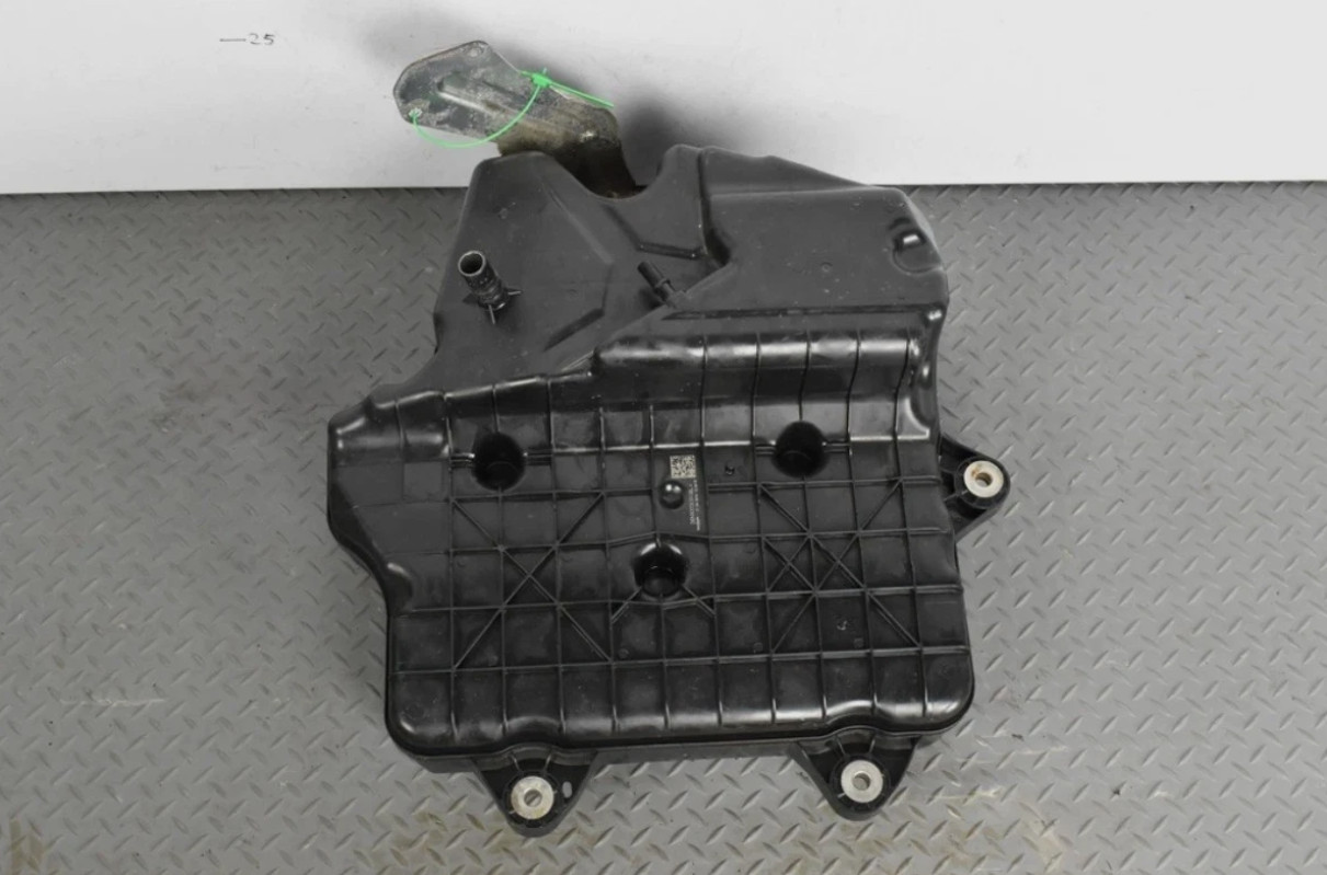 Mercedes-Benz W205 A2054703901 A0994710475 0444040010 AdBlue tank mit Pumpe