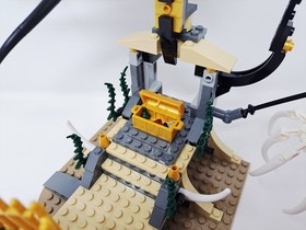 Lego 8061 Atlantis Gateway of the Squid w Minifigures 90% Complete Squid Divers