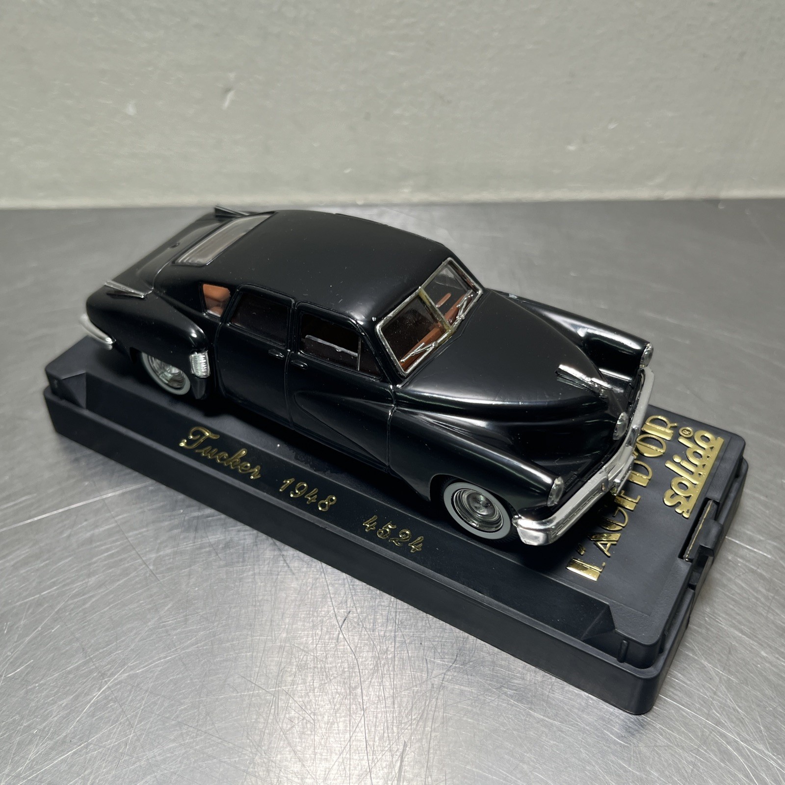 Solido Tucker Torpedo 1948 1:43 4524