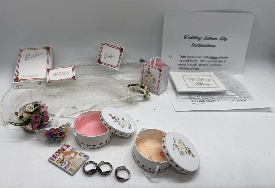 Dolls house wedding bridal job lot bundle, veils,bouquets, posies 1/12th Scale   - Image 2 of 4