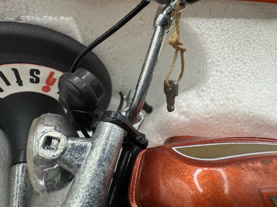 POLISTIL 1:10 HONDA GL 1000 GOLD WING Nuova con scatola e chiavetta originale !! - Immagine 4 di 4