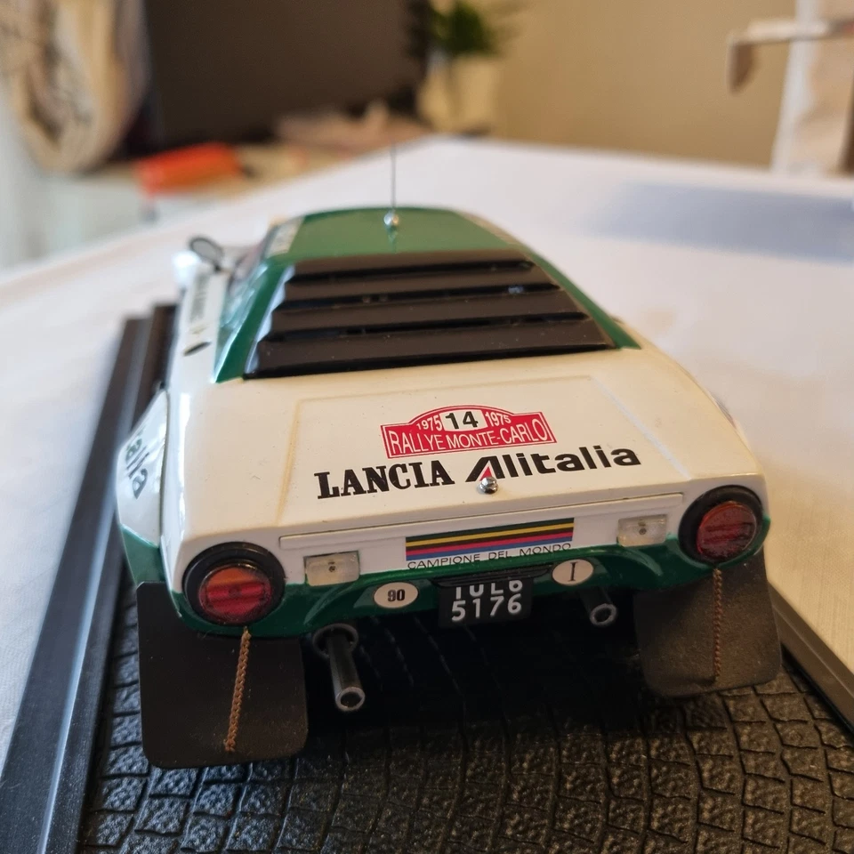 Kyosho Lancia Stratos 1:18 Autografata Sandro Munari - Immagine 4 di 4