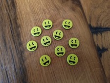10 Mini Geocaching Smiley Chips Coins Goodies Geschenke für Finder Neu