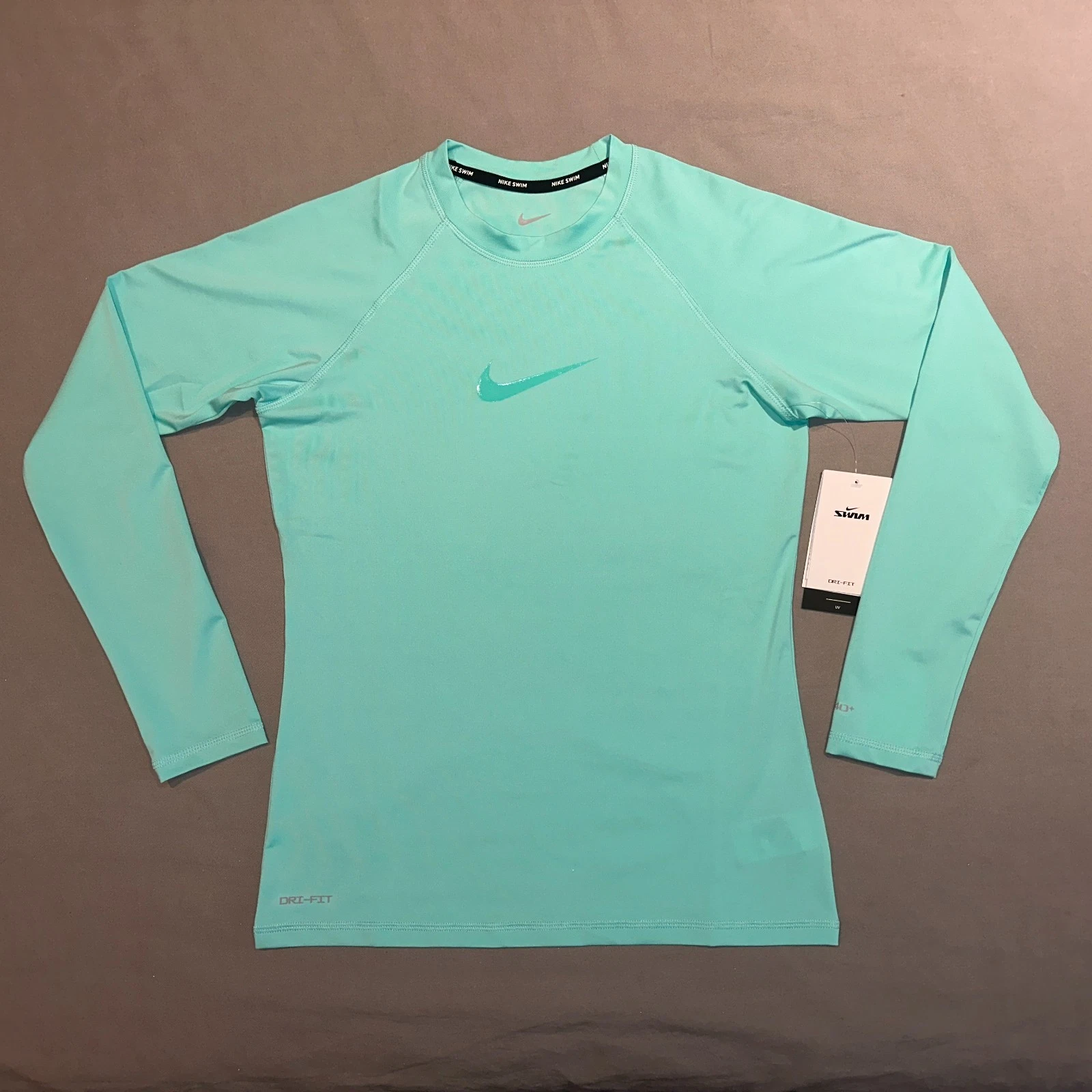 Nike Long Sleeve Rashguard Top Surf Swim Dri-FIT Teal Seafoam Womens Medium
