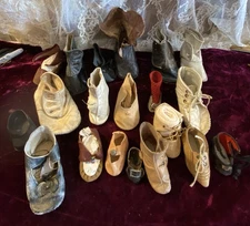 Antique Lot Of Single Shoes For Pattern Or Parts For Antique Bisque Dolls #9184