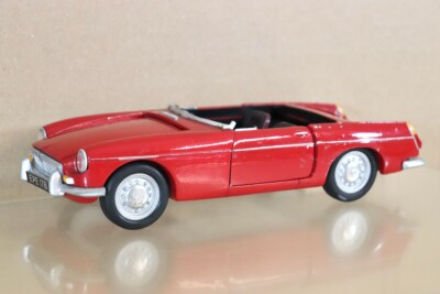 CORGI ARCHIVE PRE PRODUCTION MODEL MG B TARTAN RED 1/18 SCALE nv