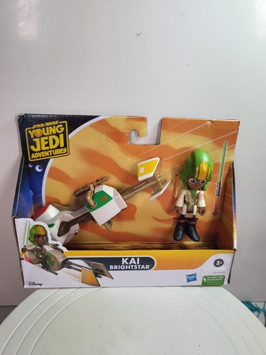 BRAND NEW: Star Wars Young Jedi Adventures Kai Brightstar And Speeder Bike