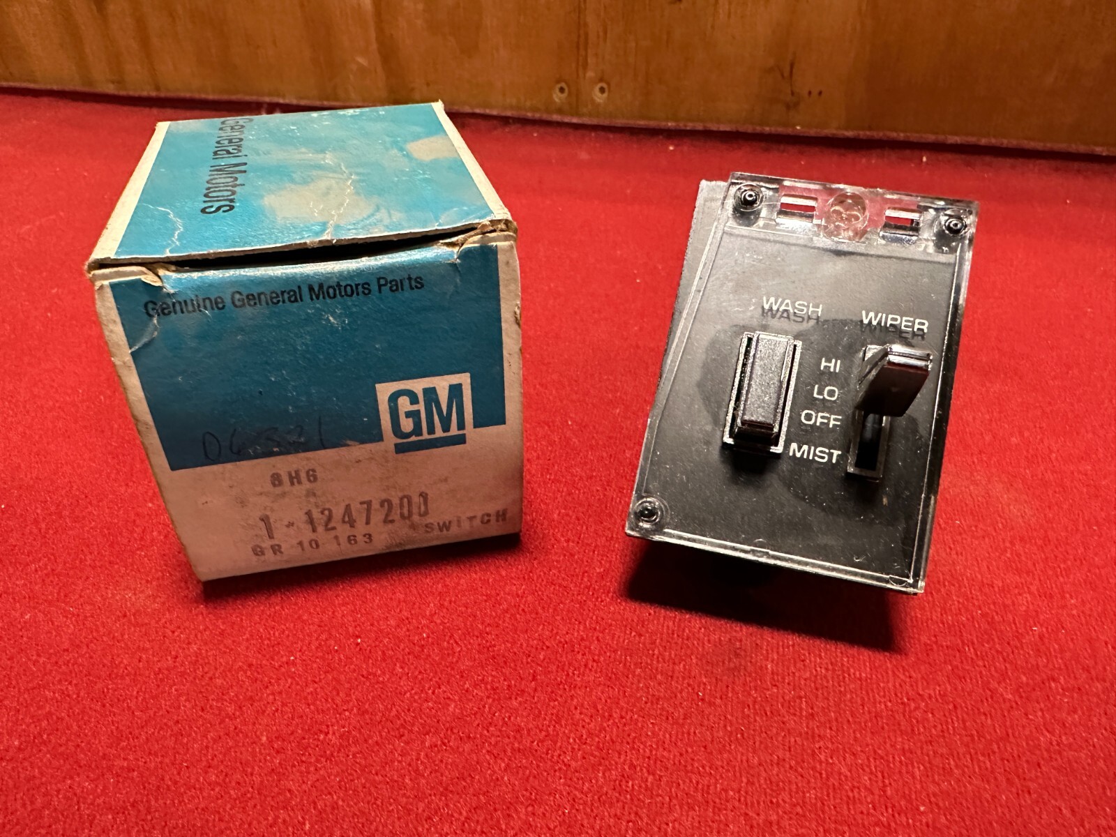 1976 Buick Riviera Electra Windshield Wiper Switch NOS GM 1247200