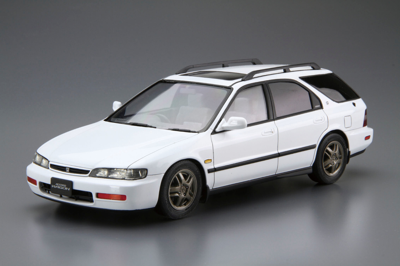 1:24 Scale Aoshima CF2 Honda Accord Wagon SIR Model Kit - JDM - UK STOCK