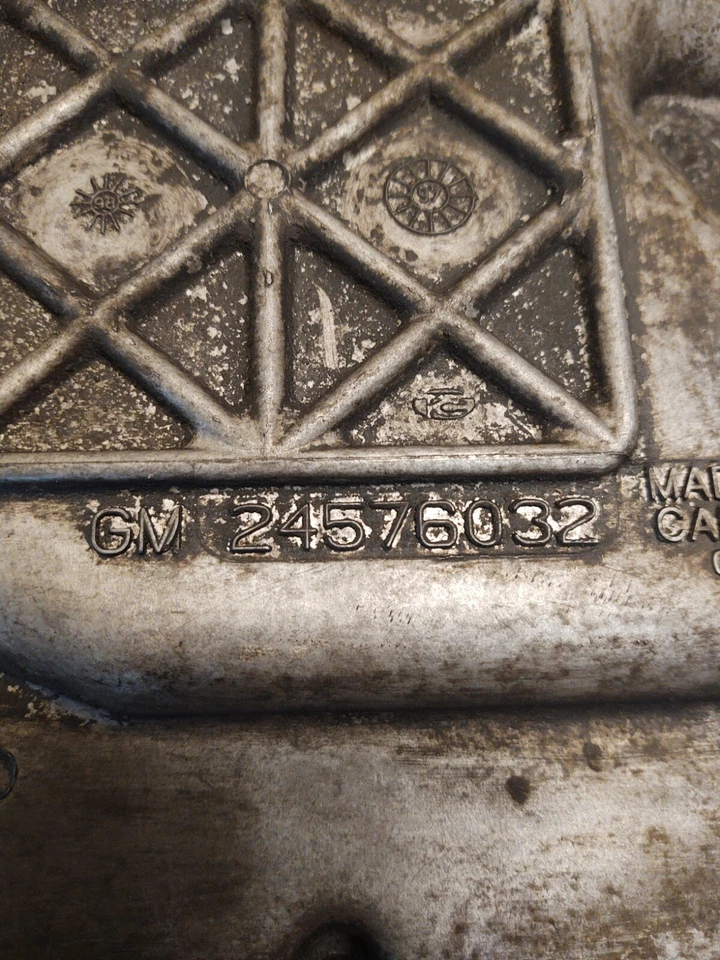 Oldsmobile 1999 cárter de aceite del motor para Pontiac Grand Am 2,4 parte #24576032 Foto 2 de 4