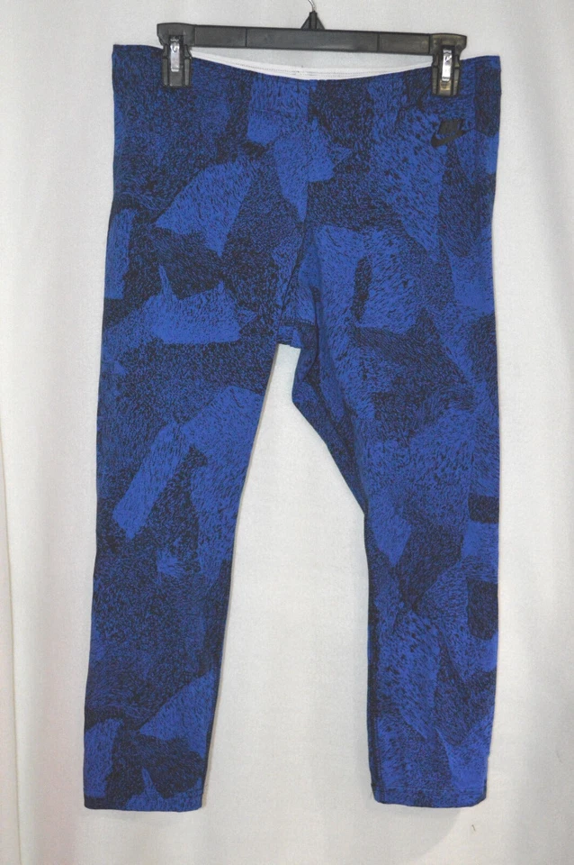 Nike Women's Talistatic Graphic Blue/Black Capri Leggings (866074)  Size M/L NWT - Image 3 of 4