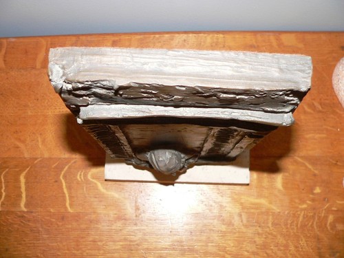 Vintage 11-3/4" Tall Collector's Guild Woman in Window Relief Sculpture w/Base - Picture 6 of 7