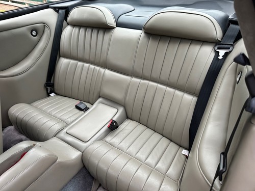 1992 ASTON MARTIN VIRAGE 5.3 AUTO BLACK/GREY 32K MLS FSH STUNNING CAR - Picture 18 of 24