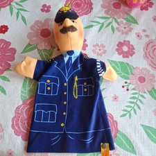 Steiff Hand Polizist 7057/28 Policeman Puppet 1984-1990 Button Flag