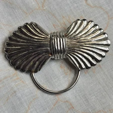 Vintage Silver Tone Bow Ribbon Scarf Clip Holder 3D Shiny