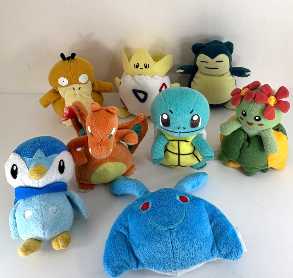Hasbro 1998 Charizard Snorlax Bellossom