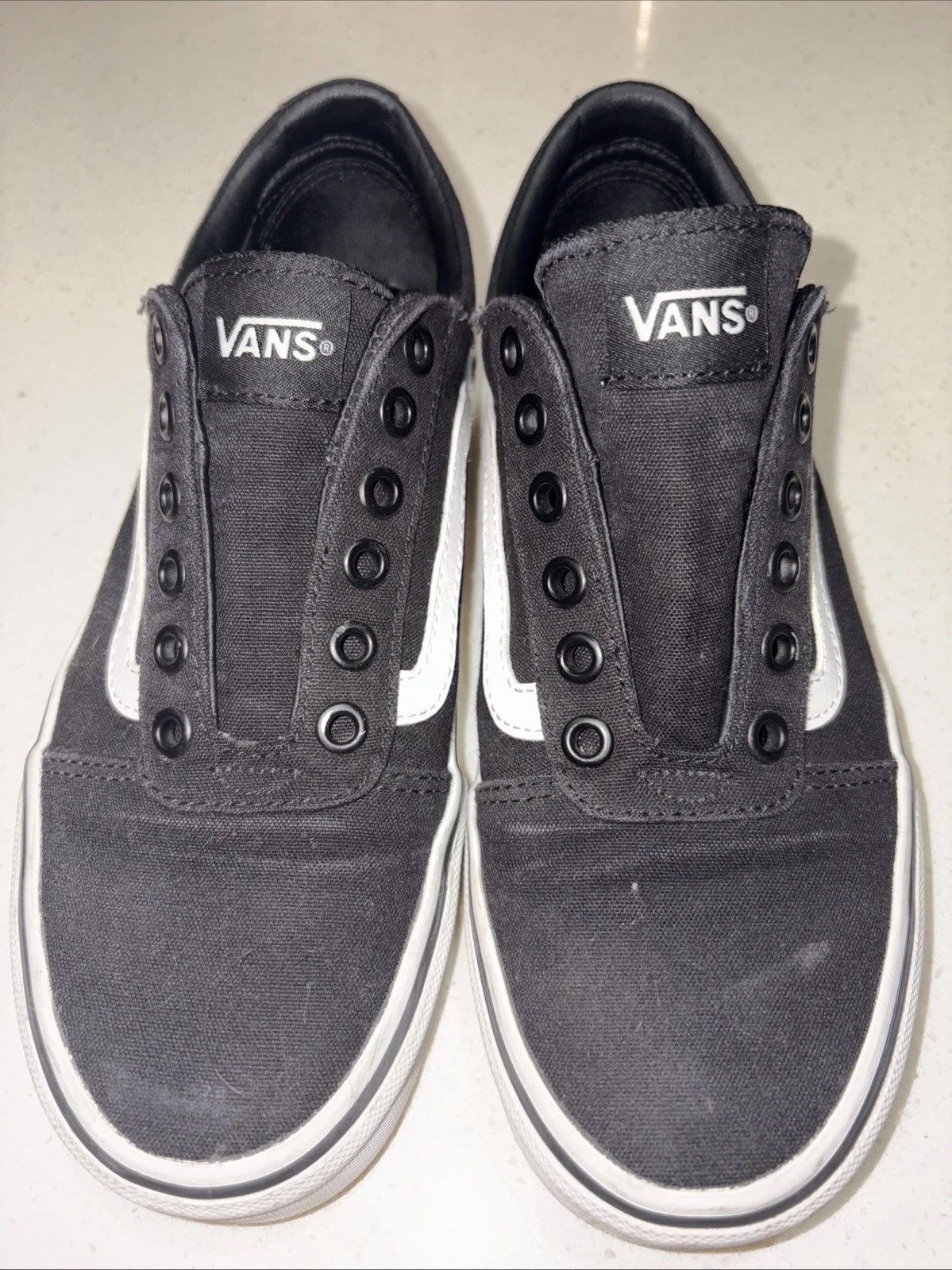 Sneakers Vans. Tela nera. Oldol Skool. Sty 6 5na