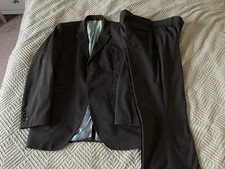 HOLLAND ESQUIRE TWO PIECE SINGLE BREASTED SUIT  44'' W 36” BLACK GREY PINSTRIPE