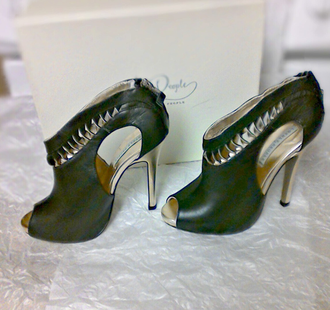 Lovely People Black Stiletto Heeled Open Toed Shoes zipper on the heels