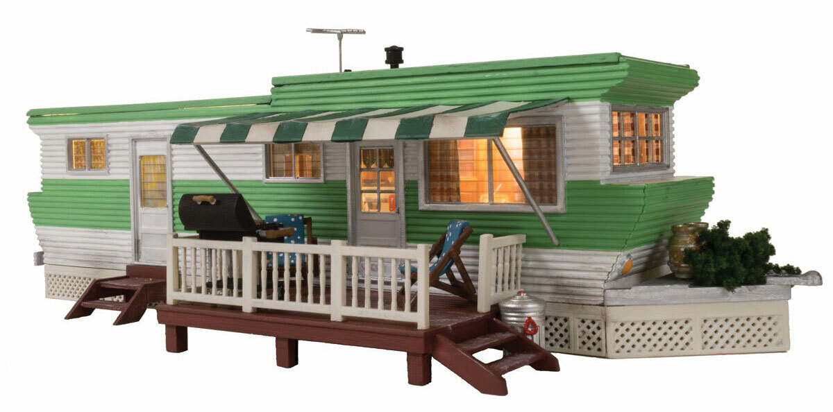 N Gauge - Grillin' & Chillin' Trailer with Lighting - 4950 Neu