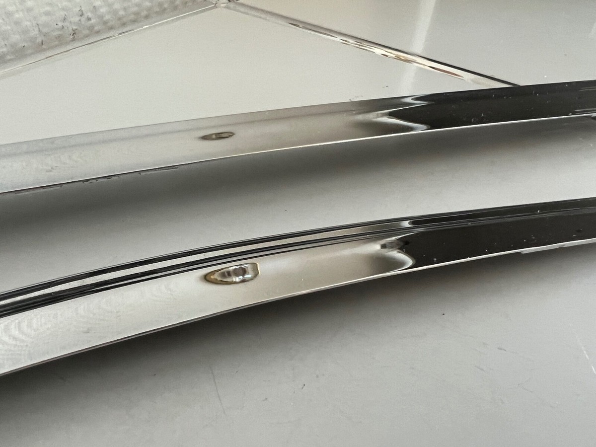 NEU Mercedes W111 W112 Coupe Zierstab Zierrahmen L+R Windshield  