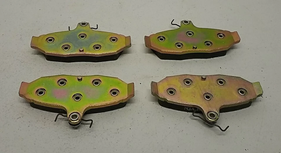 Juego de pastillas de freno de disco maestro de fricción D545A Juego de pastillas de freno de disco D545A Foto 4 de 4