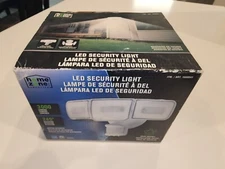 Home Zone Motion Activated LED Security Light Adjustable Twin Head Light NIB