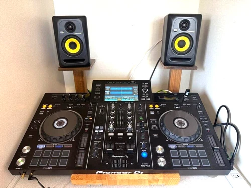 Pioneer DJ XDJ-RX2 & Speaker Rokit 4 G3 Set - Operation confirmed - DJ equipment