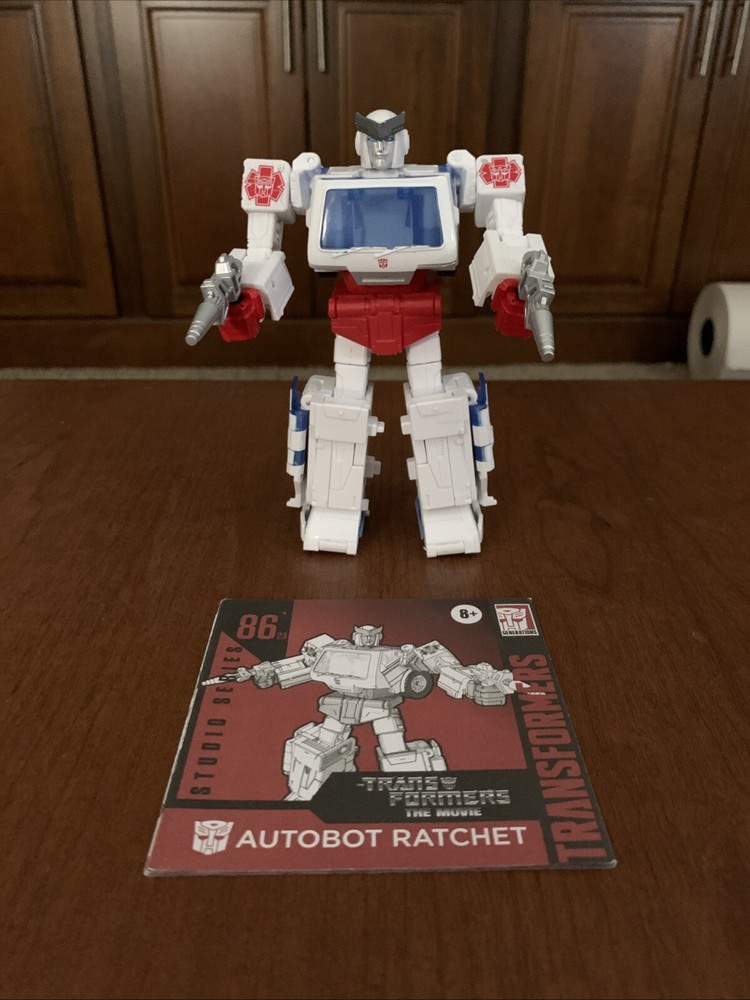 Transformers Studio Series 86 - Ratchet - Complete