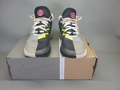 Nike Mens Lebron XVIII 18 Tune Squad Space Jam Bugs Marvin CV7562-005 Size 7.5
