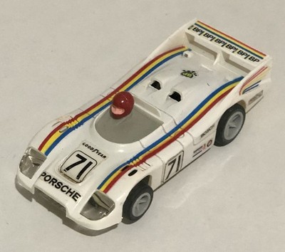 Matchbox Power Track Slotcar BP Porsche mit funktionierenden Lichtern (Le Man s)