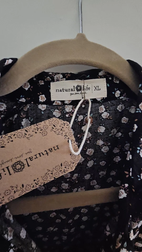 Nuevo con etiquetas Vestido Midi Natural Life Rebecca Negro Floral XL Cottage Boho Mangas 3/4 Foto 3 de 4