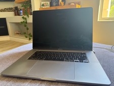 macbook pro 16 inch 2019 i9 2.3GHz 16gb 2tb ssd w/ 2 65w USB-C power chargers