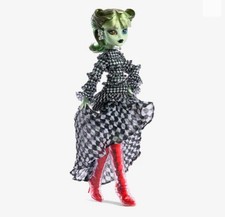 Off-White c/o Monster High Harmonie Ghoul Glamour Fashion Doll Mattel Creations