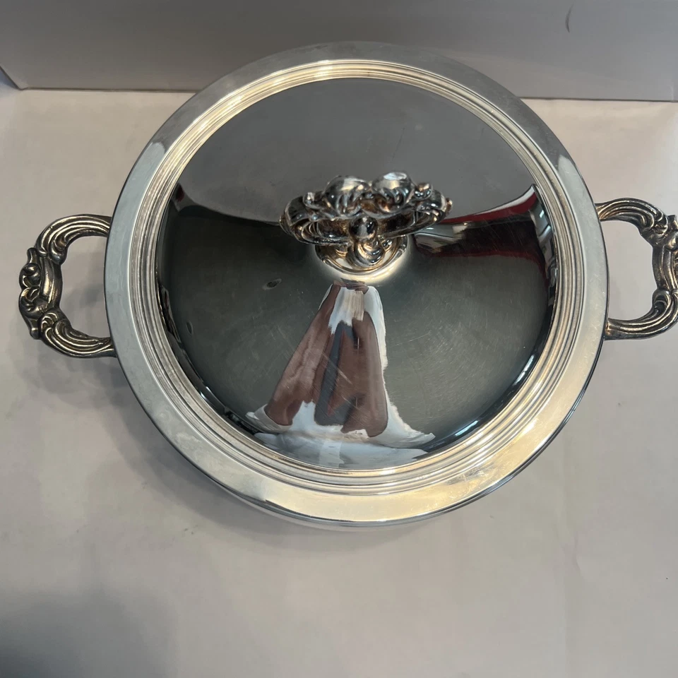 English Silver Corp Covered Footed Seving Dish. - Image 2 of 4