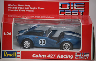 REVELL COBRA 427 RACING DIE CAST 1:24 SCALE CAR In the Box Die Cast Moving Parts