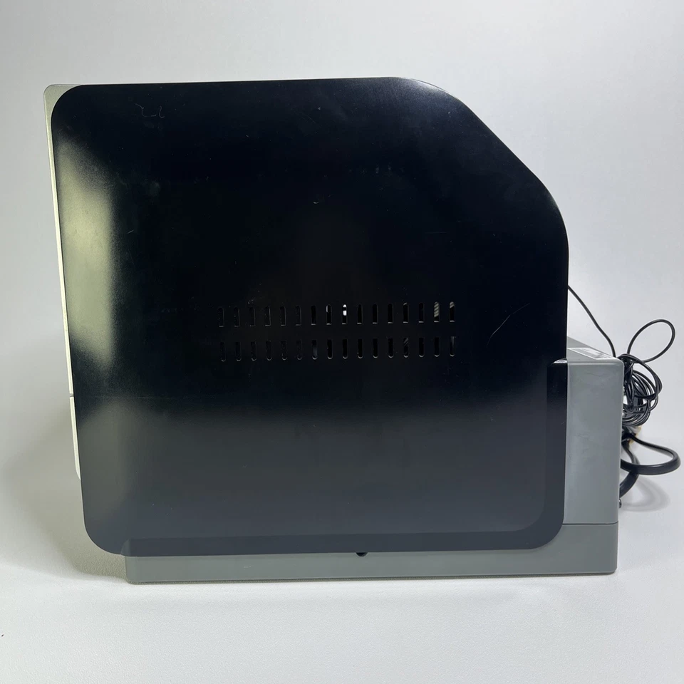 RCA RS2052 Stereo System - 5 CD Changer w/ Remote - Image 3 of 4