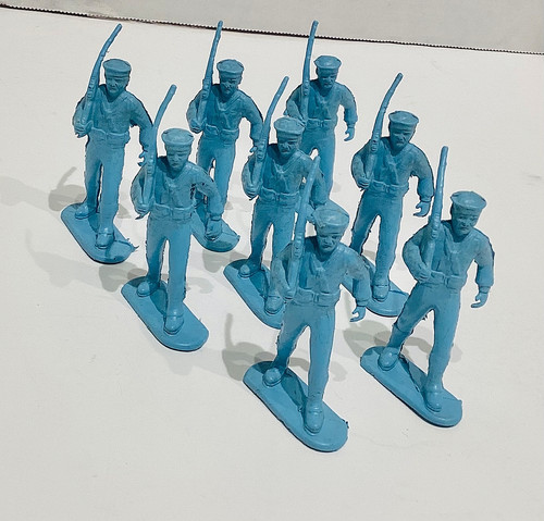 Marx Marching Sailors 45mm Figures 8 marching blue