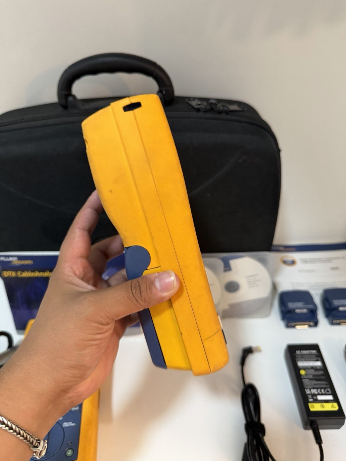 FLUKE NETWORKS DTX-1800 DTX CABLE ANALYZER KIT & PLA002  (TESTED) -FREE SHIPPING