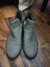 Botín para mujer SOREL gris gamuza como 7 USADO