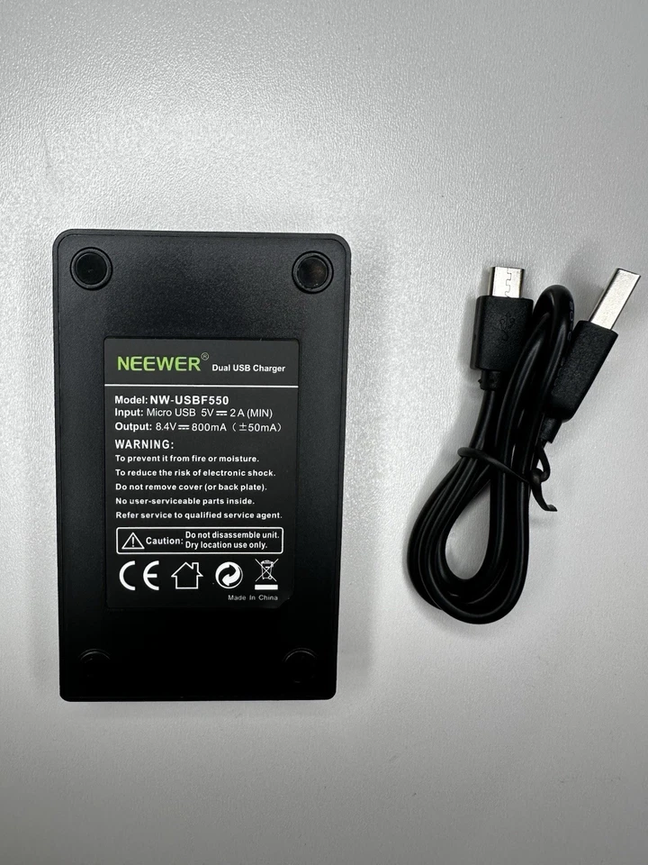 Neewer NW-USBF550 Dual USB Charger - Image 3 of 4