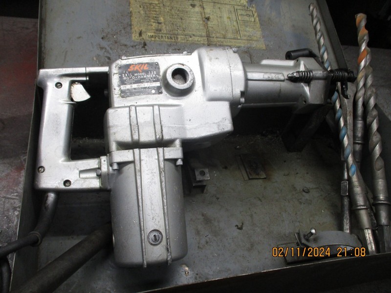 SKILL 736 ROTO /JACK HAMMER w/BIT & CASE