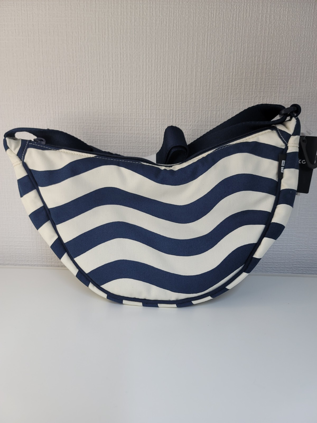 UNIQLO x Marimekko Round Mini Shoulder Bag Printed Cotton 2024 JAPAN Limited image 6