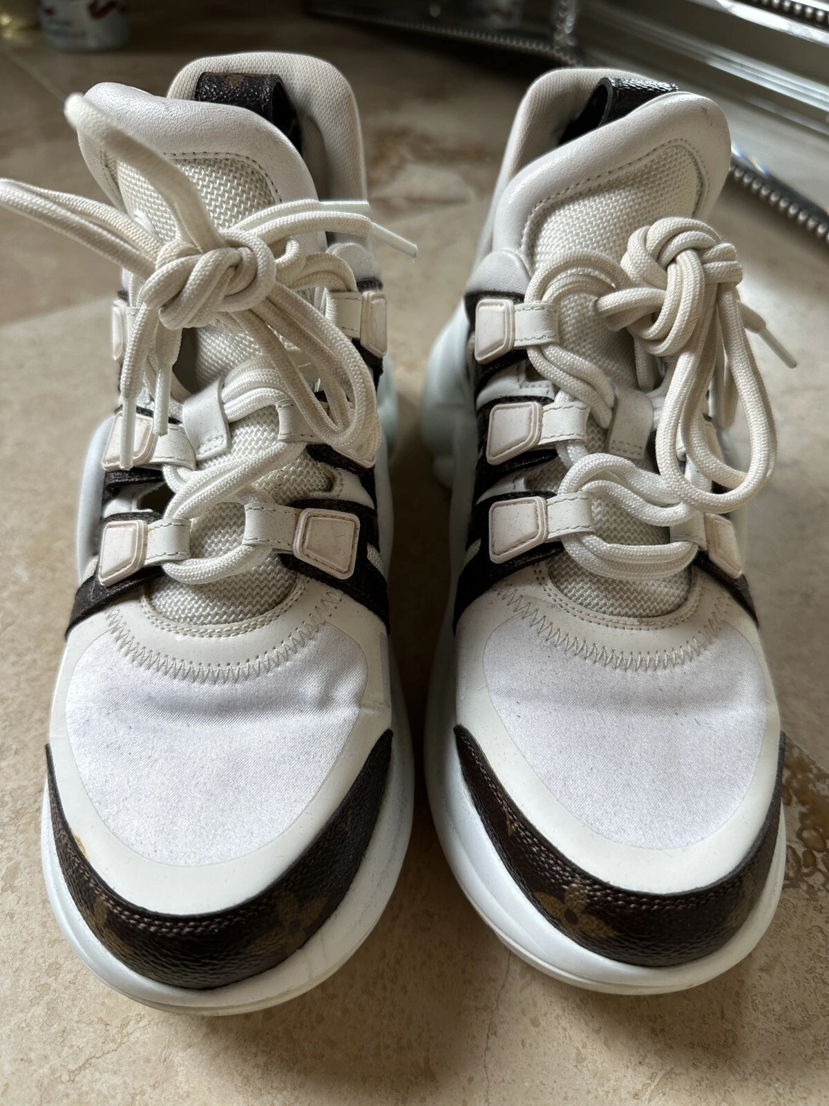 LOUIS VUITTON（LV） Sneakers Louis Vuitton donna Archlight in rete e tela rivestita con monogramma