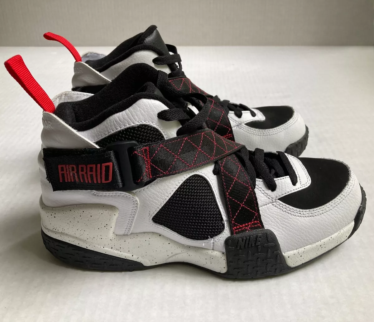 Nike Air Raid 2021 Retro Red White Black sneaker detailed look 