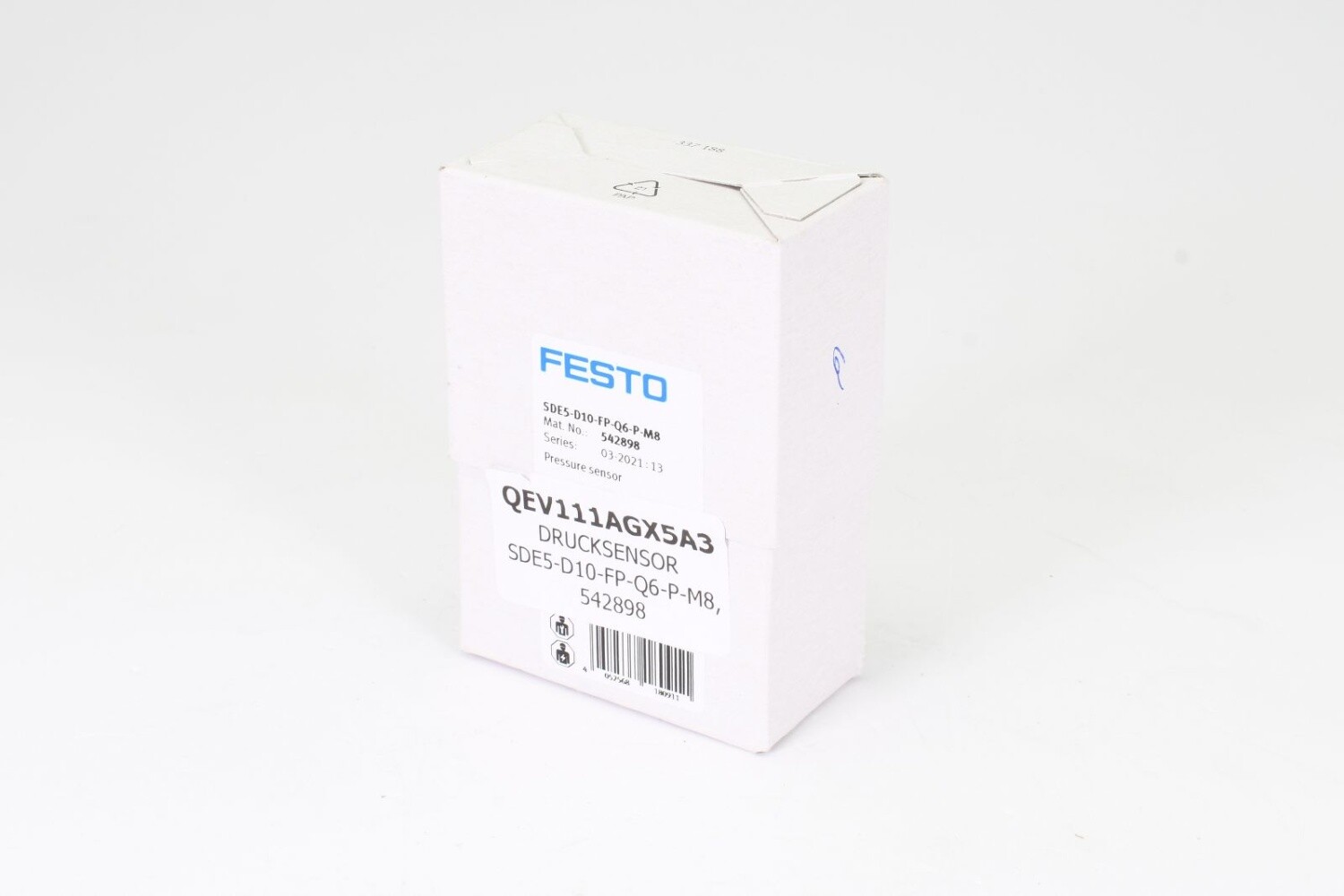 FESTO 542898, SDE5-D10-FP-Q6-P-M8, Pressure sensor