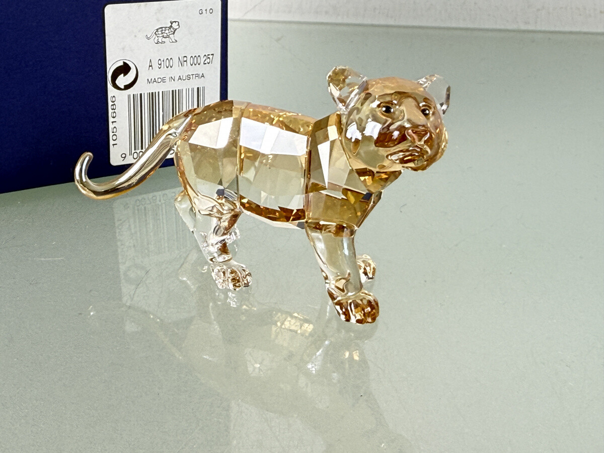 Swarovski Figurine 1051686 Crystal SCS Tiger Cub 9cm. With