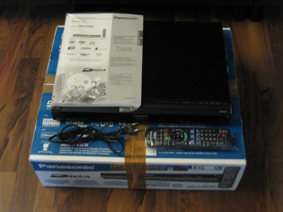 "DVD-RECORDER - PANASONIC DMR-EH 585"
