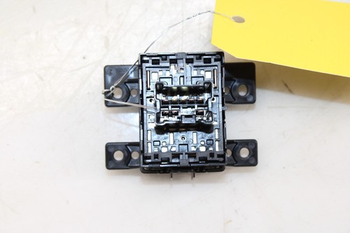 2022-2024 Toyota GR86 Heated Seat Switches OEM IK93 - Picture 2 of 2