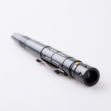 Tactical Pen Light Multi-Tool - Striking Weapon - Flashlight - Pen